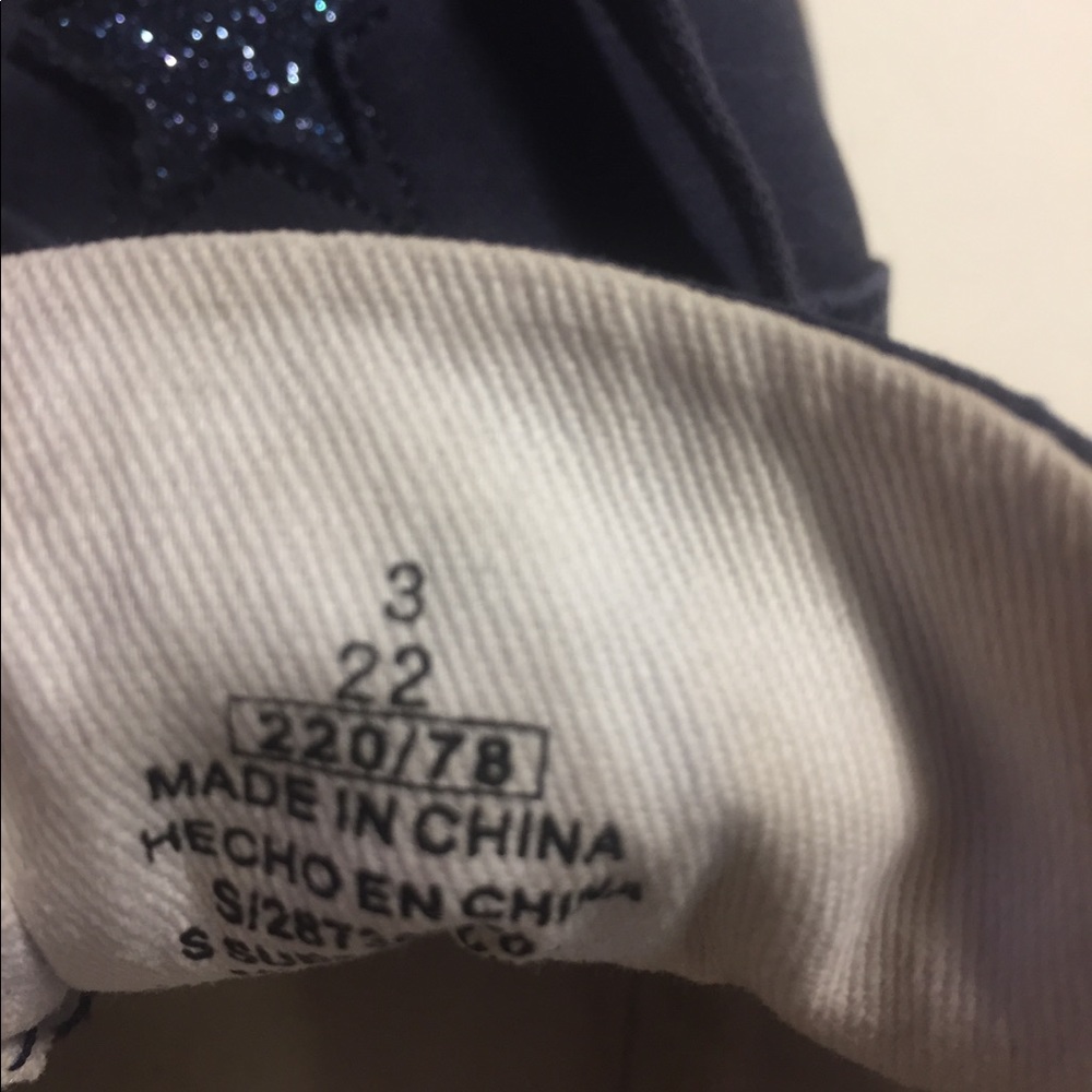 Old Navy Girls Sneakers - Picture 7 of 7